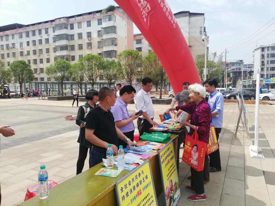 全省各地市盐业公司积极开展“5.15防治碘缺乏病日”媒体报道